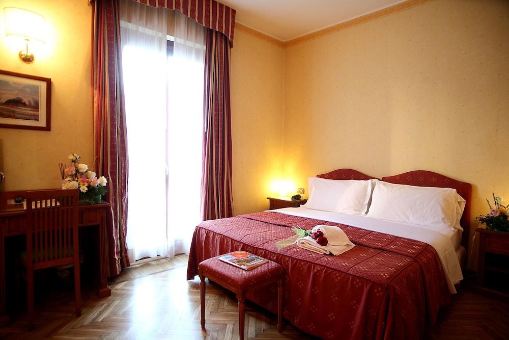 Hotel Cavour Rapallo Zewnętrze zdjęcie