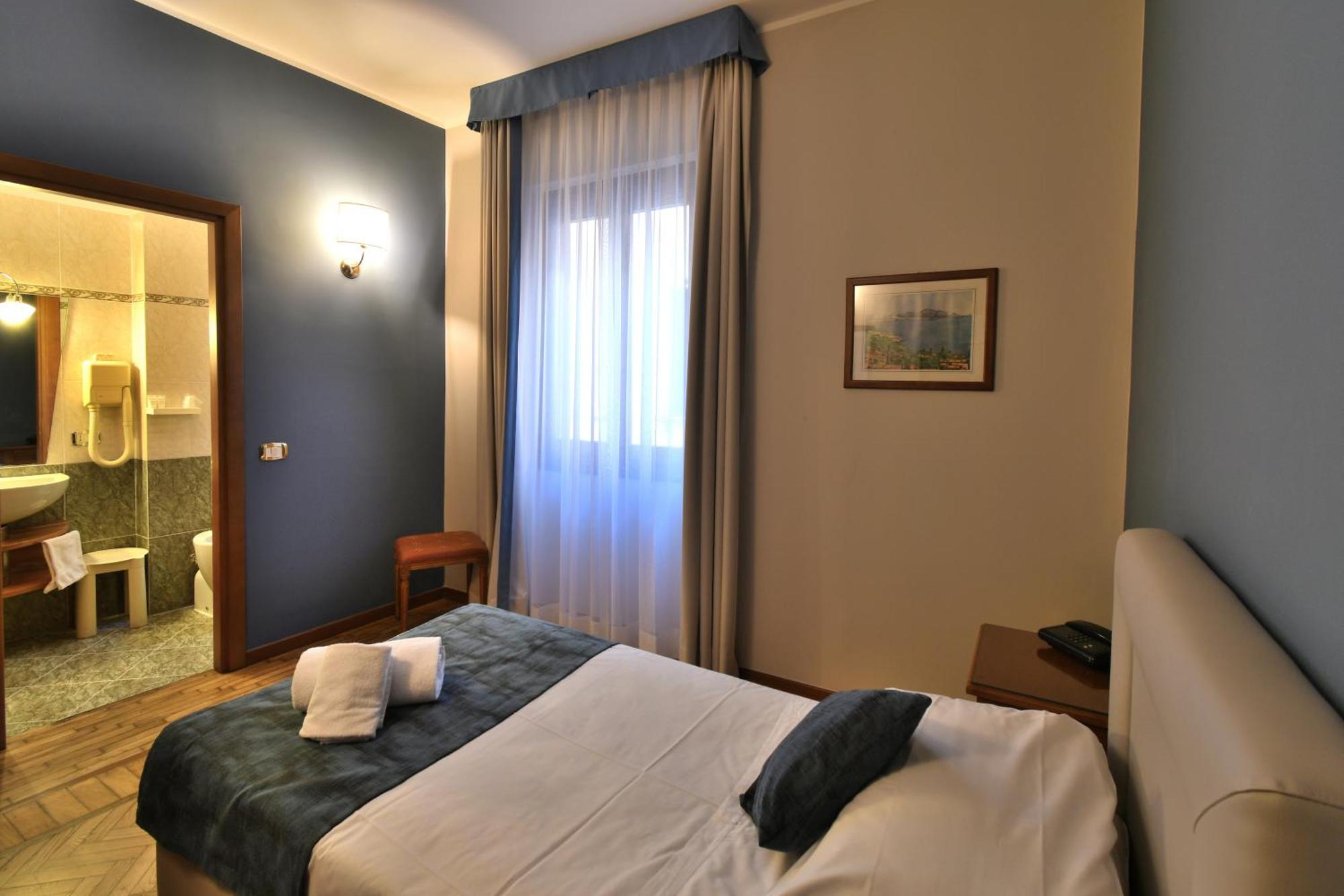 Hotel Cavour Rapallo Zewnętrze zdjęcie