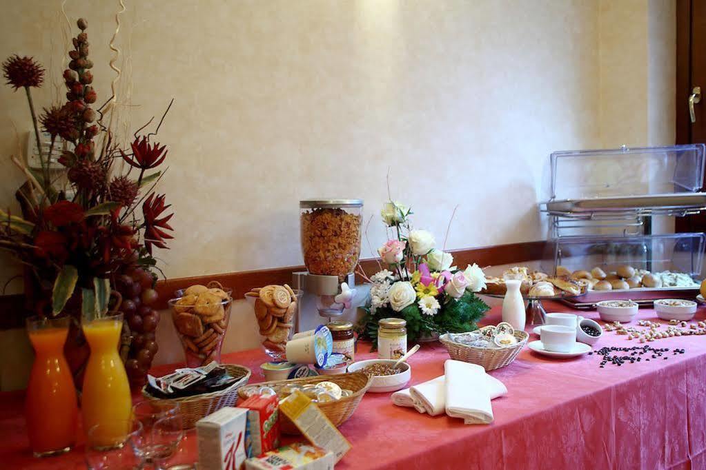 Hotel Cavour Rapallo Zewnętrze zdjęcie